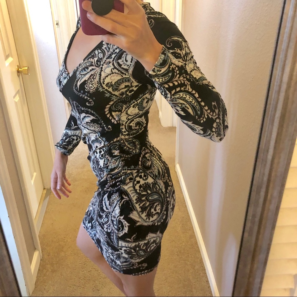 V-Plunge Black Dress 👗